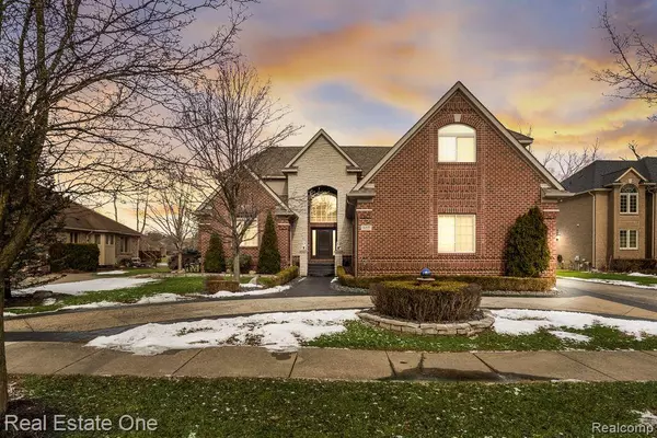 11227 RUNYAN Lane,  Shelby Twp,  MI 48317
