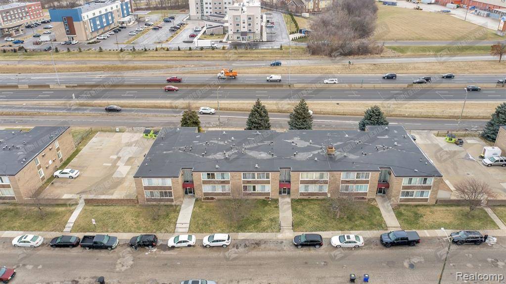 Detroit, MI 48228,6015 SOUTHFIELD RD Freeway Unit # 2