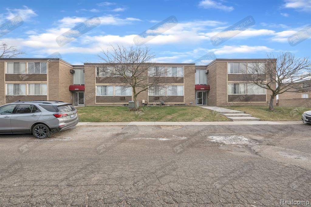 6015 SOUTHFIELD RD Freeway Unit # 2, Detroit, MI 48228