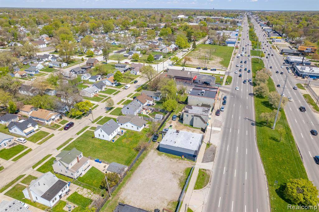Warren, MI 48089,12433 E 8 MILE Road