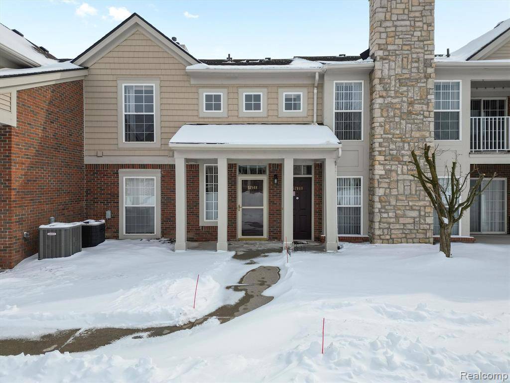 52148 NAUGATUCK Drive,  Macomb Twp,  MI 48042