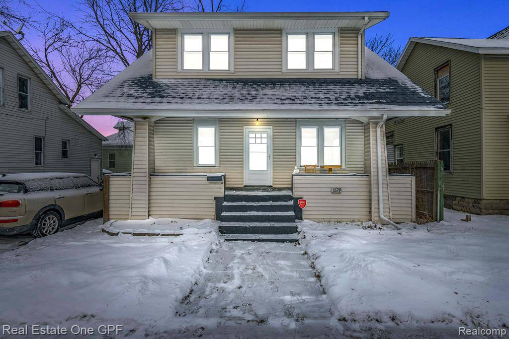 1027 ELMWOOD Street, Port Huron, MI 48060