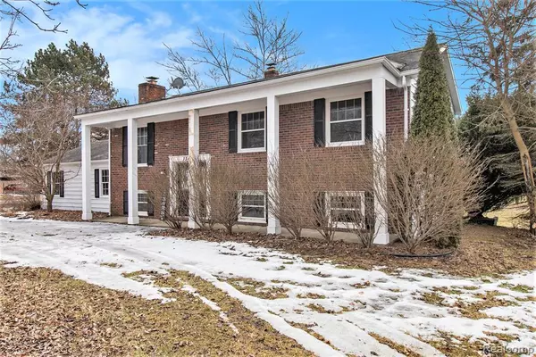 Green Oak Twp, MI 48178,13428 SEQUOIA Lane