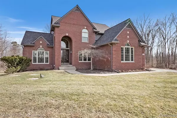 25586 JOHNS Road,  Lyon Twp,  MI 48178