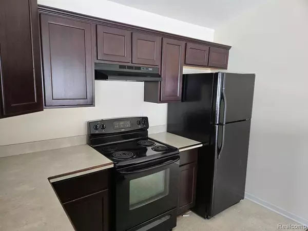 Brownstown Twp, MI 48183,27341 HIDDEN OAKS Drive