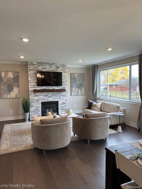 Macomb Twp, MI 48042,52910 WELLINGTON VALLEY Drive