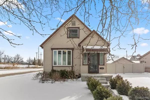 Wyandotte, MI 48192,1705 4TH Street