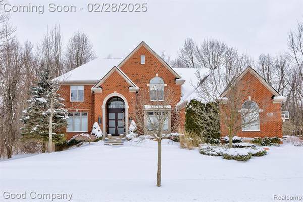 26255 MANDALAY Circle, Novi, MI 48374