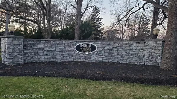 6320 Withers Way Court, Grand Blanc Twp, MI 48439