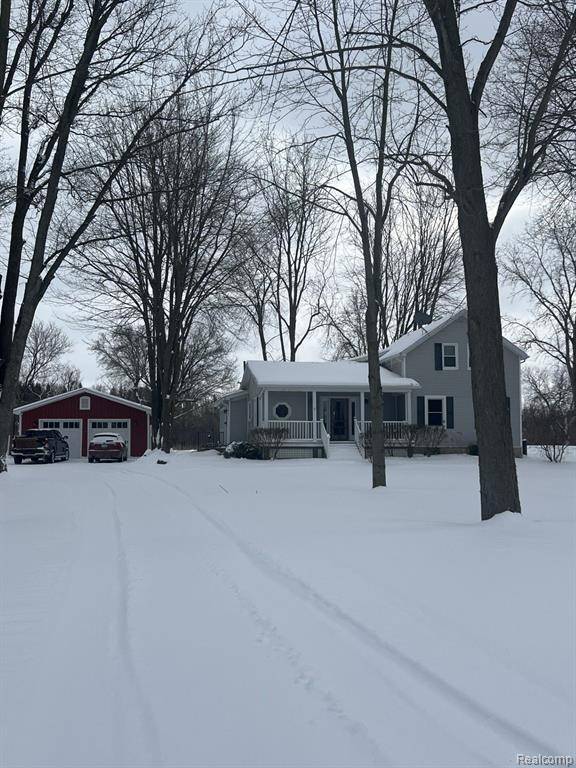 8926 HOUGH Road, Almont Twp, MI 48003