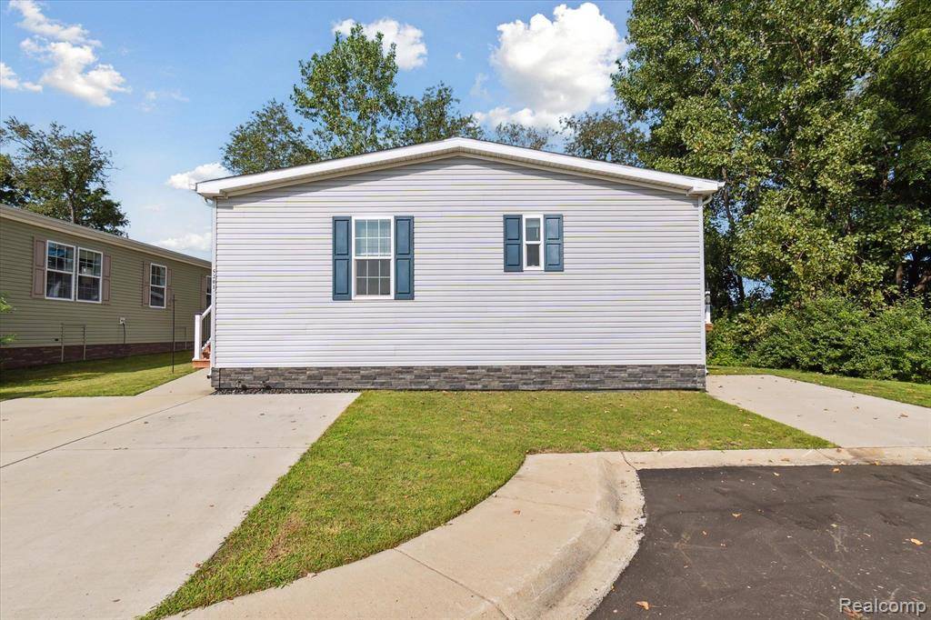 Highland Twp, MI 48380,5201 Millstone