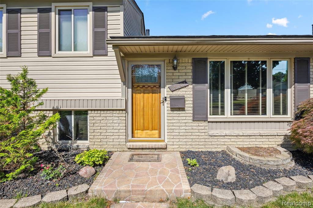 Livonia, MI 48154,14101 Hix Street