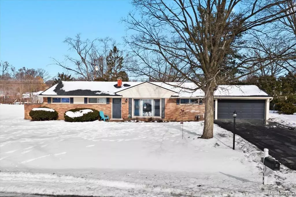 Walled Lake, MI 48390,1693 BOLTON Street