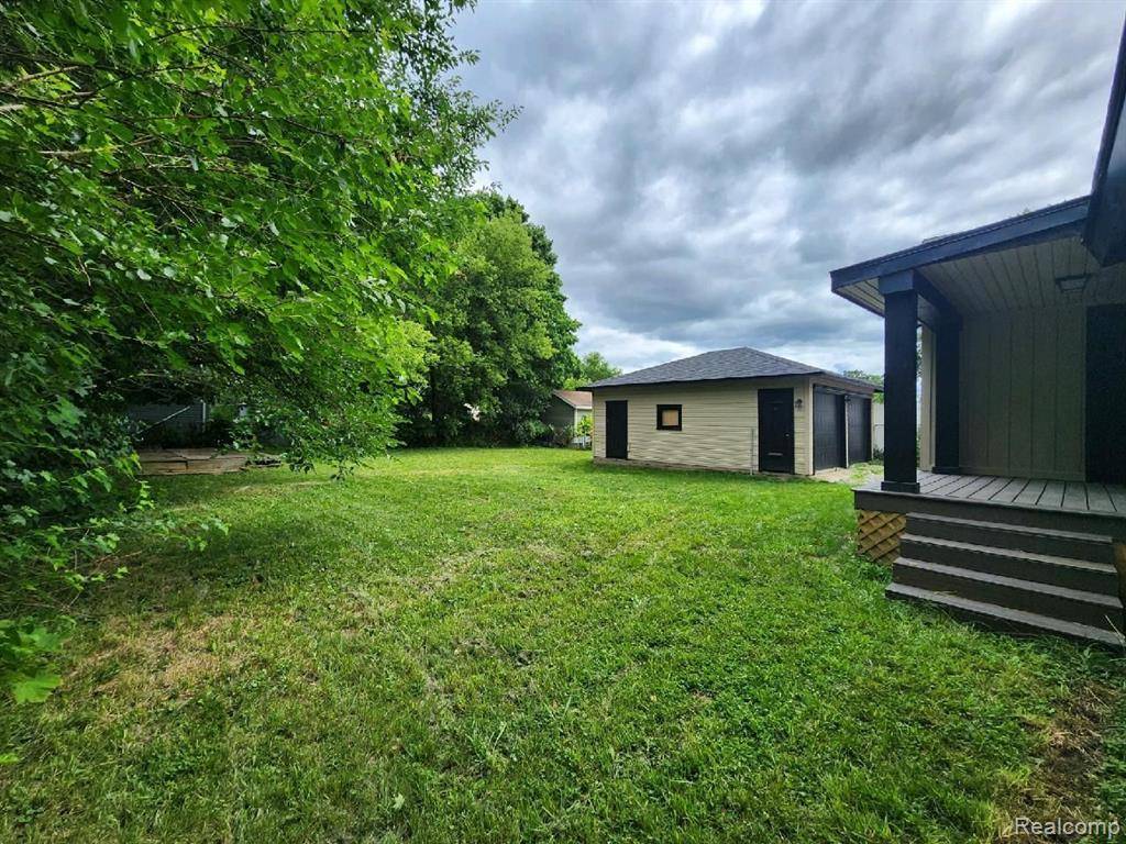 Howell, MI 48843,609 FLEMING Street