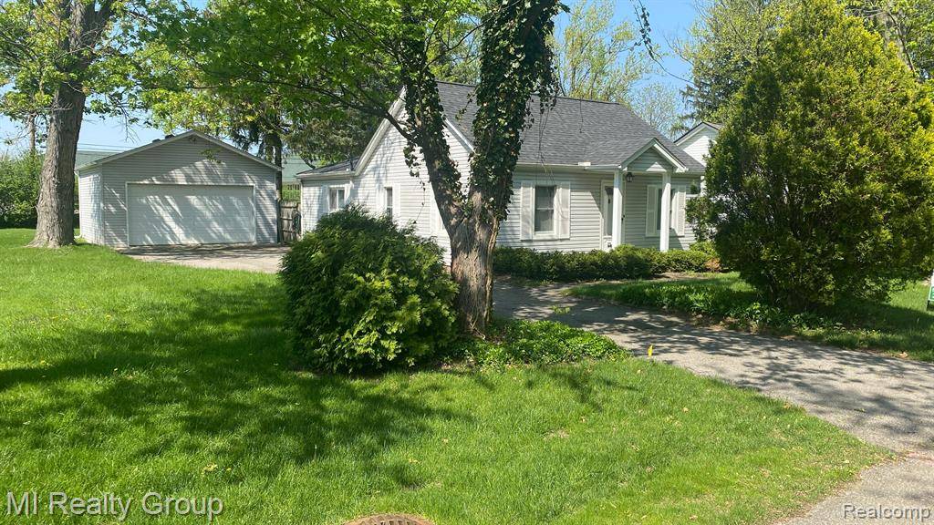 244 FLORENCE Drive, Troy, MI 48098
