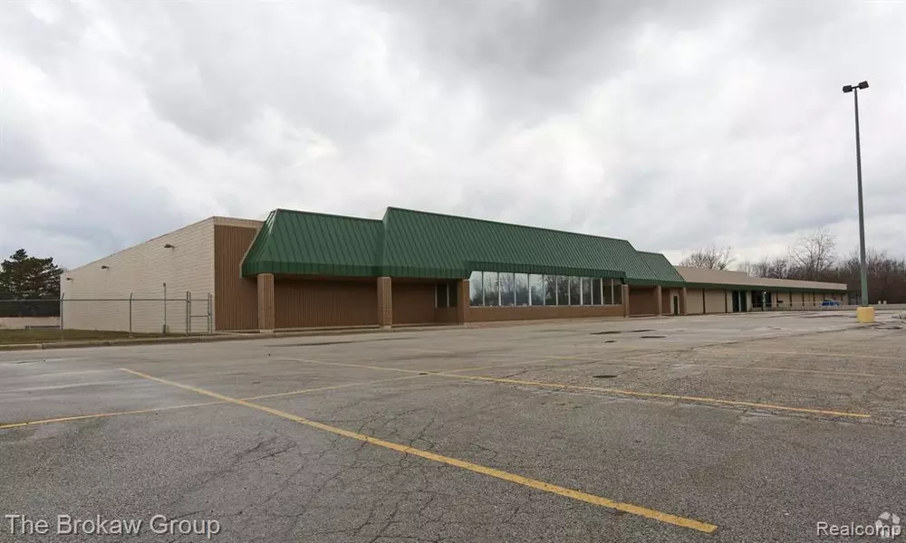 5446 DIXIE Highway, Bridgeport Twp, MI 48601