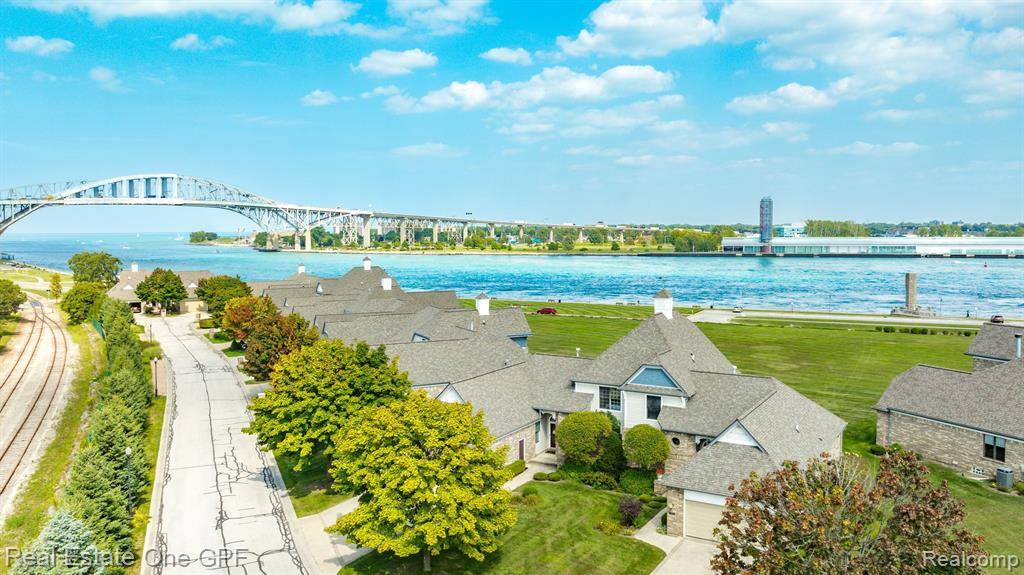 Port Huron, MI 48060,1756 EDISON SHORES
