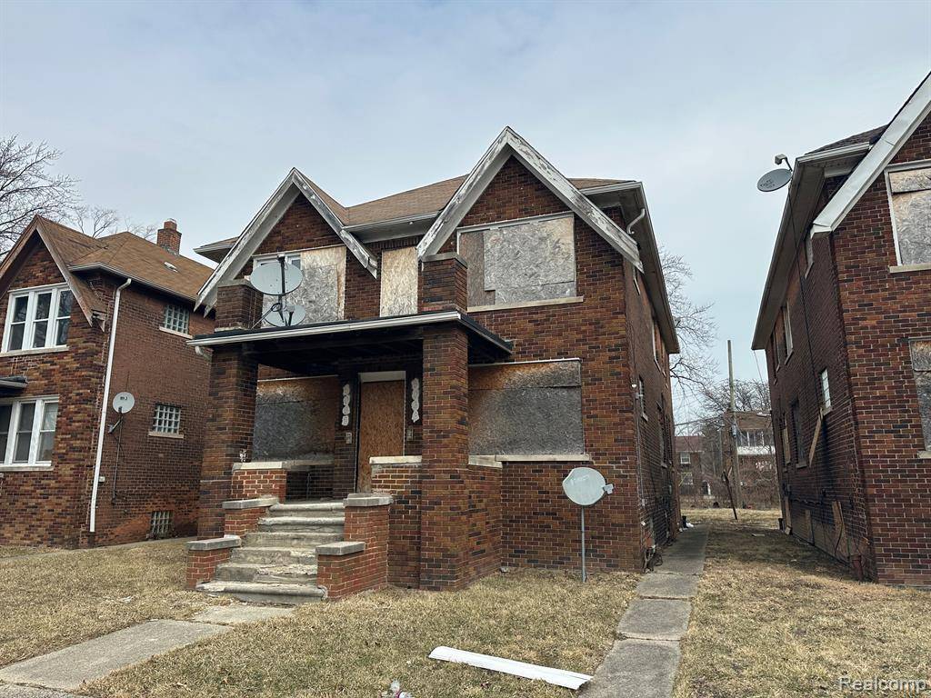 Detroit, MI 48213,5066 COPLIN Street