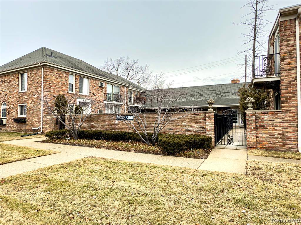 2346 W 14 Mile Road 6,  Royal Oak,  MI 48073
