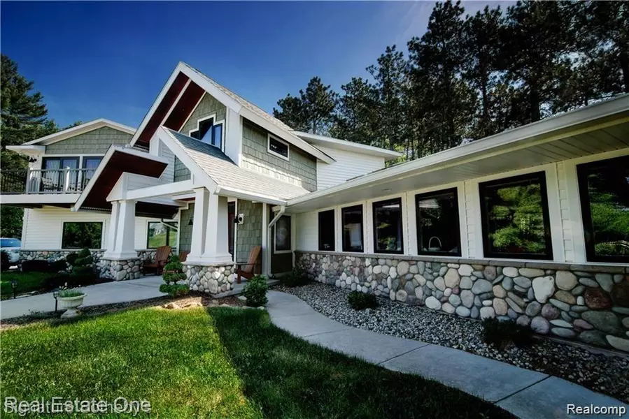 Oceola Twp, MI 48855