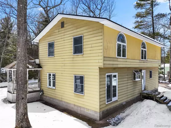 Lyon Twp, MI 48653,224 ELM Avenue