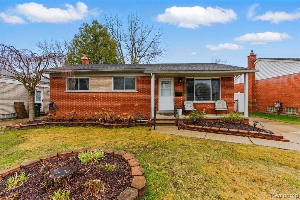 22212 RAYMOND Street, St. Clair Shores, MI 48082