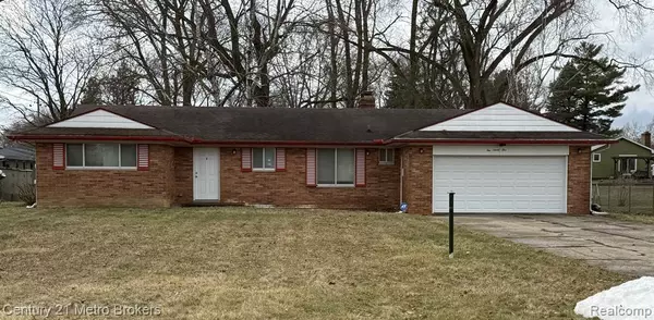 1095 CORA Drive, Flint Twp, MI 48532