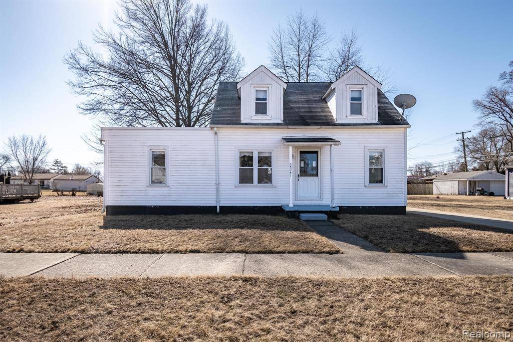 35341 ROSSLYN Street, Westland, MI 48185