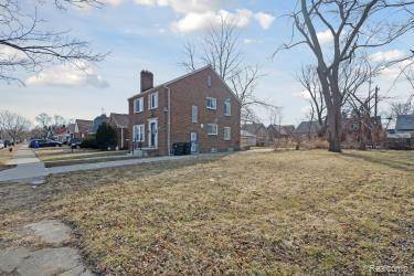 Detroit, MI 48213,13364 CORBETT Street
