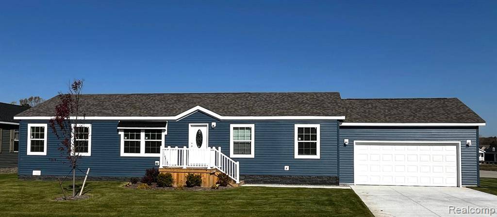 270 RIVIERA Drive, Lapeer Twp, MI 48446