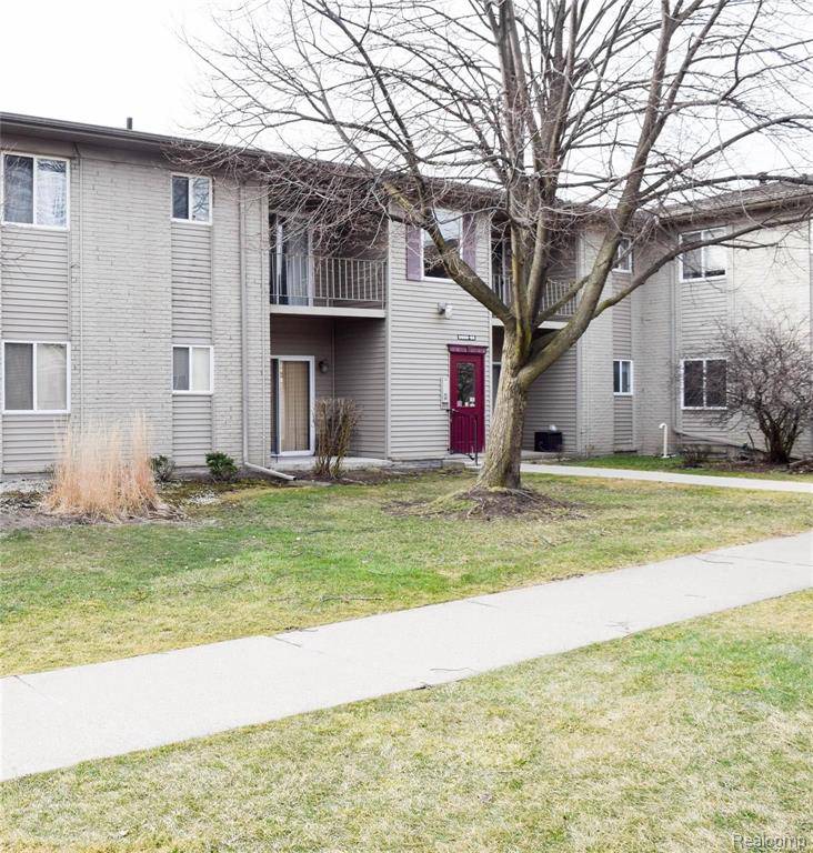 Allen Park, MI 48101,9960 ALLEN POINTE Drive 9960