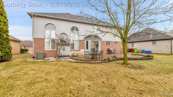 Macomb, MI 48044,48777 STRAWBERRY KNOLL Lane