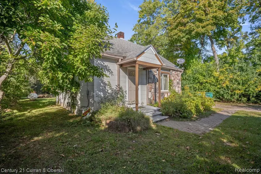 30 Earl, Auburn Hills, MI 48326