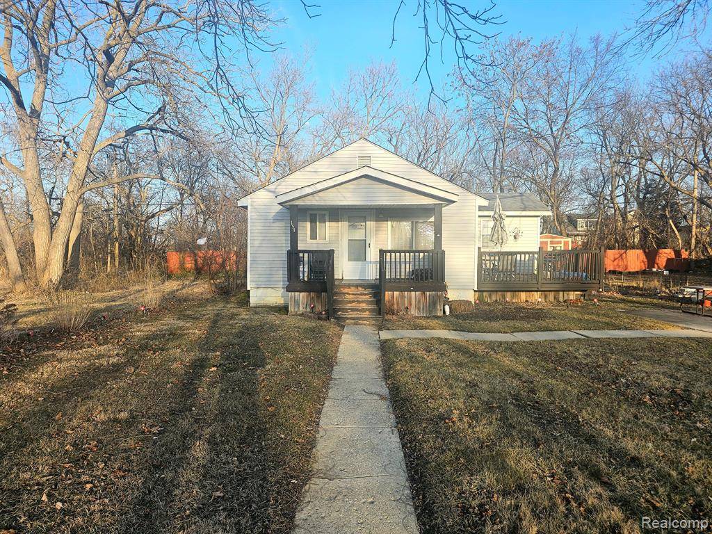 Pontiac, MI 48342,153 RUSSELL Street