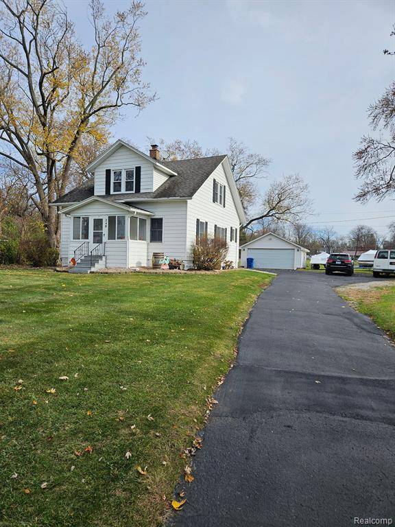 Waterford Twp, MI 48328,240 N CASS LAKE Road