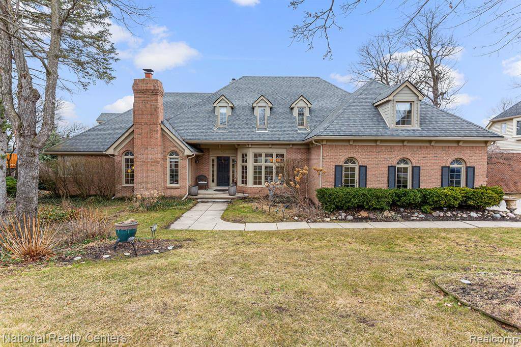 900 ANDOVER Drive, Northville, MI 48167