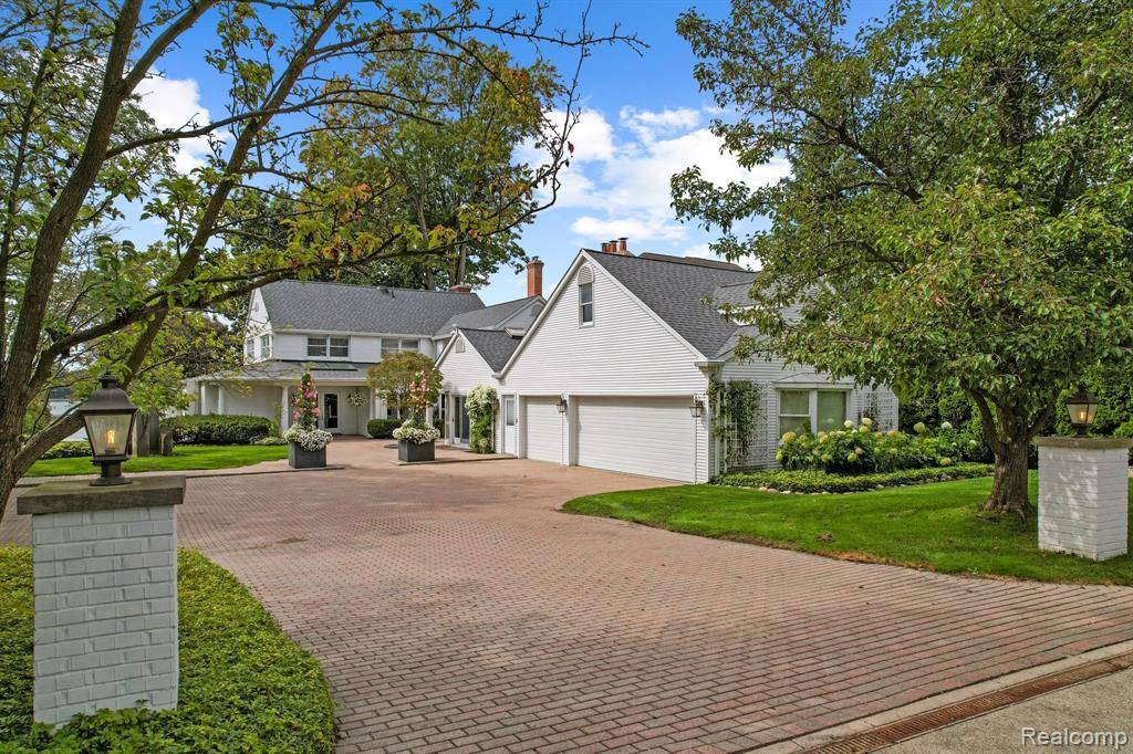 West Bloomfield Twp, MI 48323,3141 INTERLAKEN Street