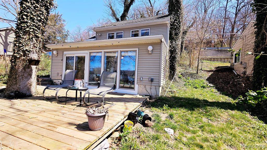 11642 WEIMAN Drive, Putnam Twp, MI 48169
