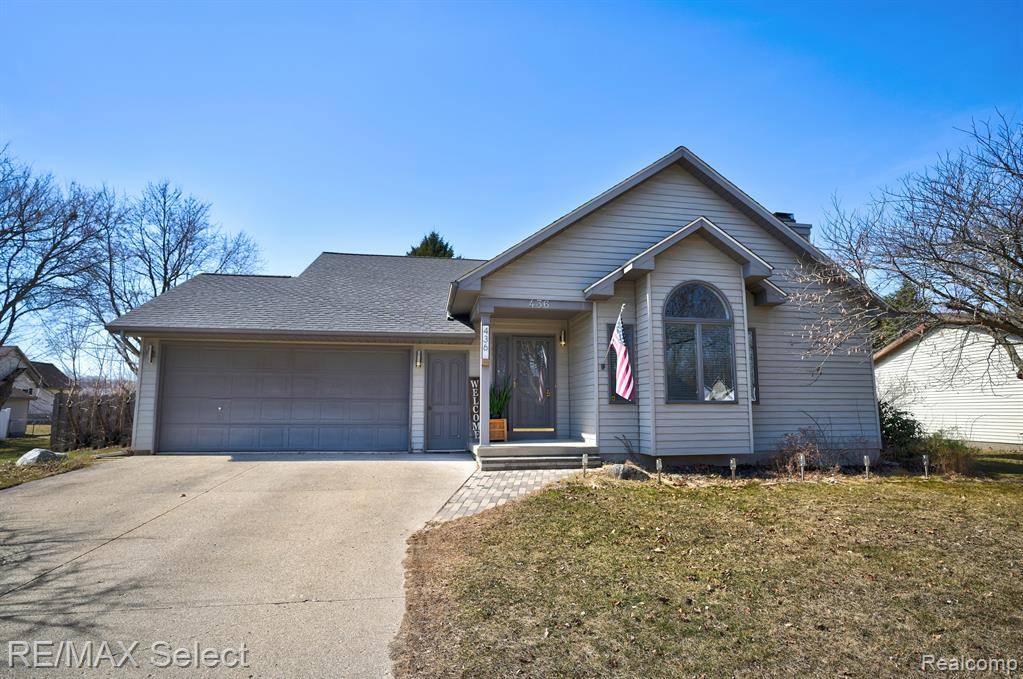 436 WINDY Bluff, Flushing Twp, MI 48433