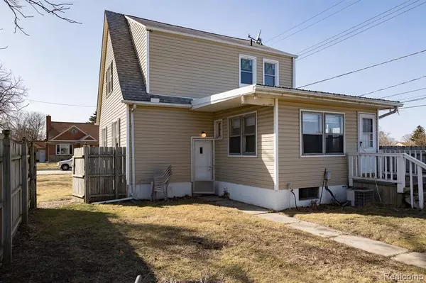 Roseville, MI 48066,26834 GREENLEAF Street