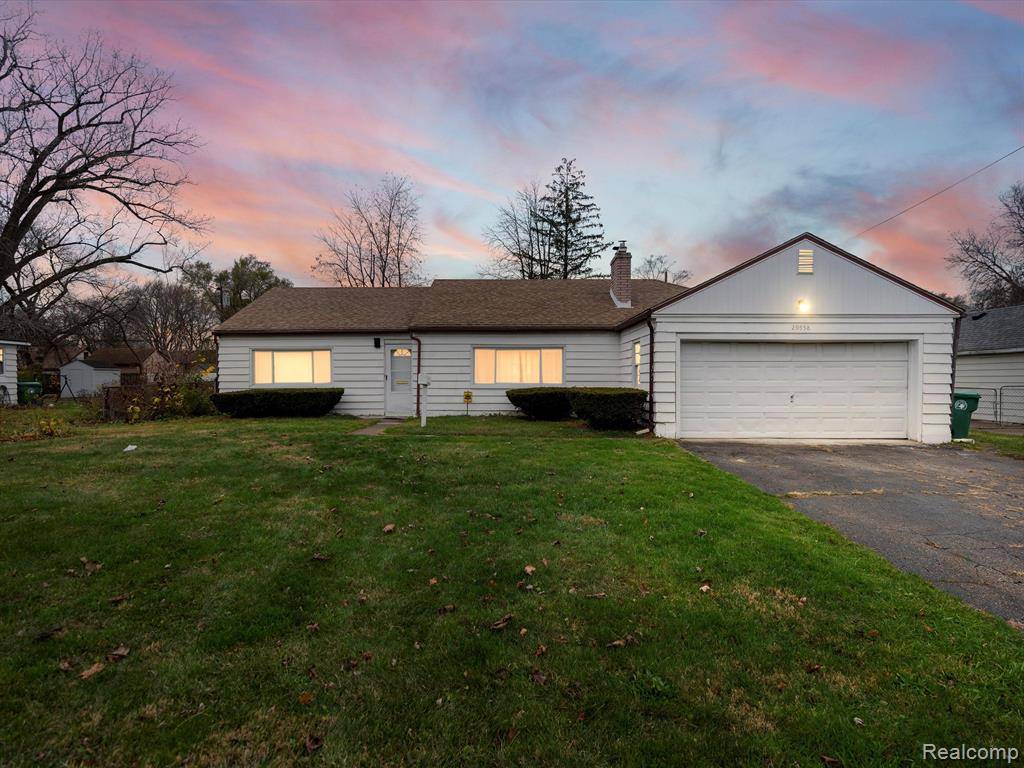 29558 CAMBRIDGE Street, Garden City, MI 48135