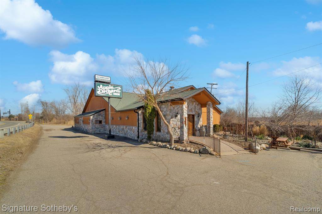 62840 VAN DYKE Road, Washington Twp, MI 48094