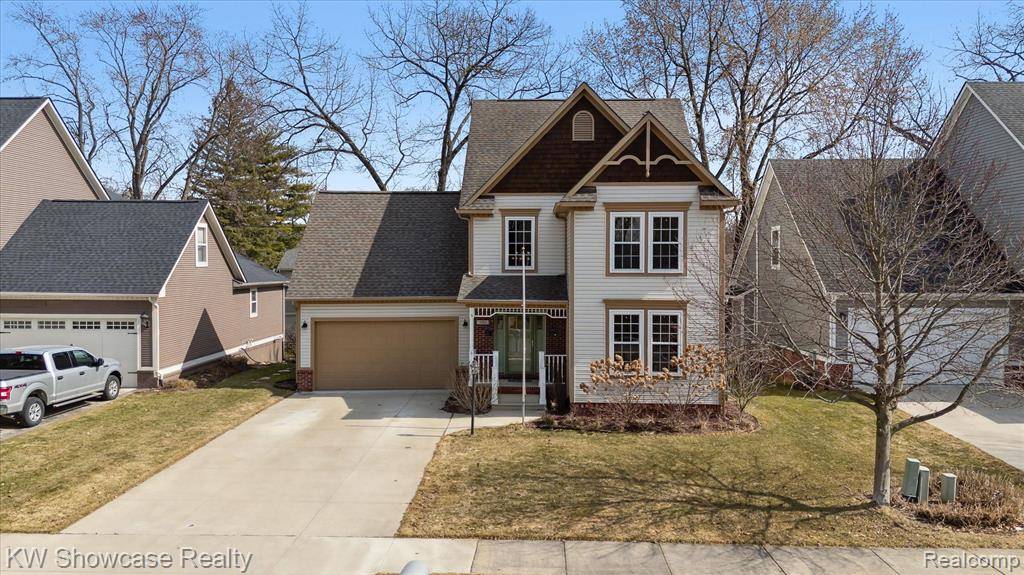 392 STONE WOOD Court, Milford Vlg, MI 48381