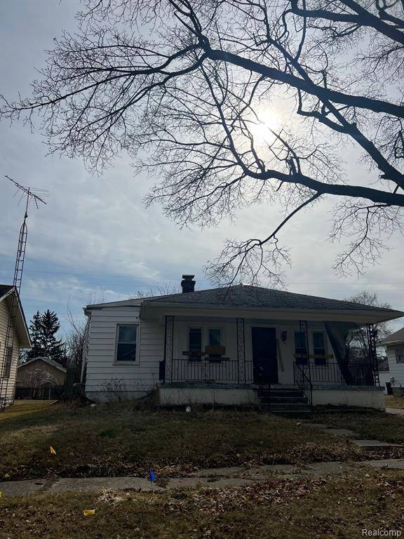 2001 RASKOB Street, Flint, MI 48504