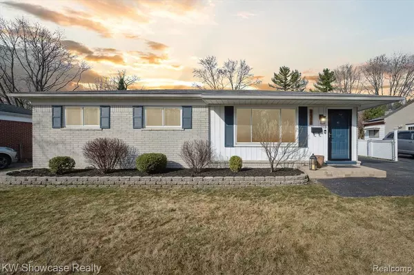 Farmington Hills, MI 48336,23377 Barfield