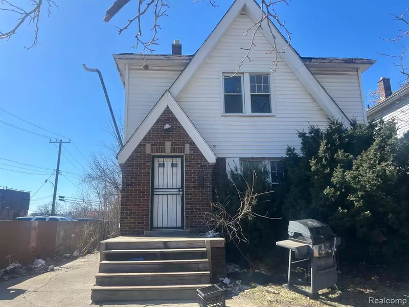 8833 MANOR Street, Detroit, MI 48204