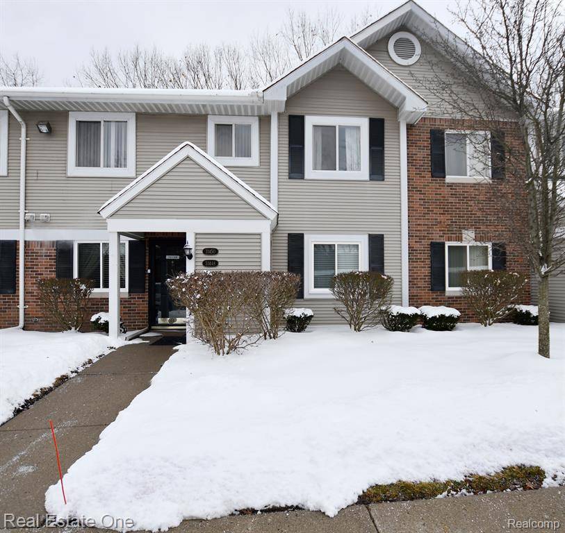 31450 ORCHARD Creek, Farmington Hills, MI 48334