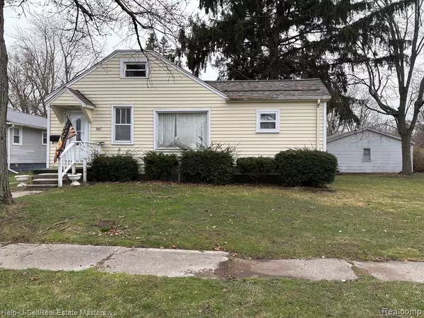 St. Clair, MI 48079,947 WATERLOO Street