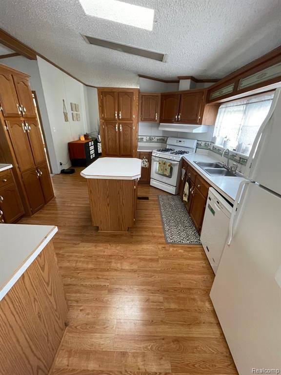 Grand Blanc Twp, MI 48439,73 Grey Fox Court