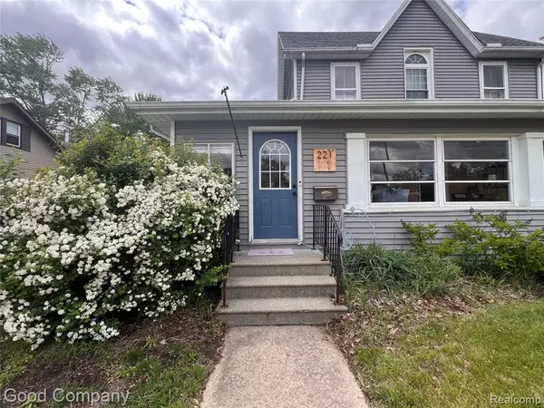 221 CENTER Street, Clio, MI 48420
